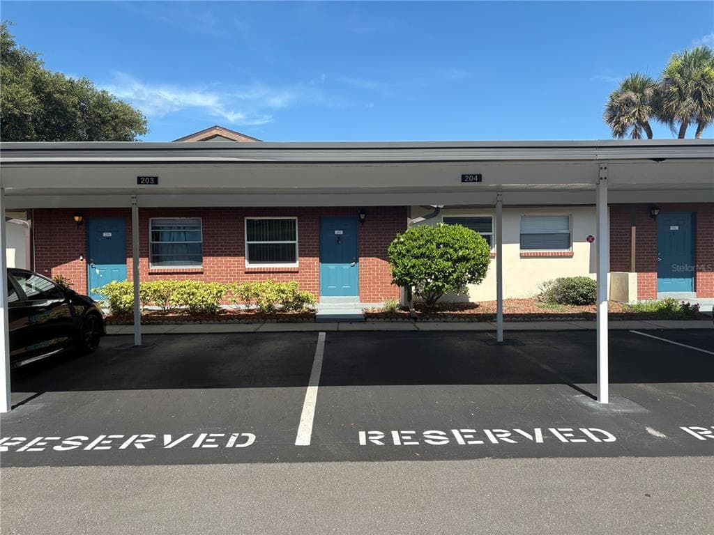 24862 US HIGHWAY 19 N UNIT 205 CLEARWATER, FL 33763