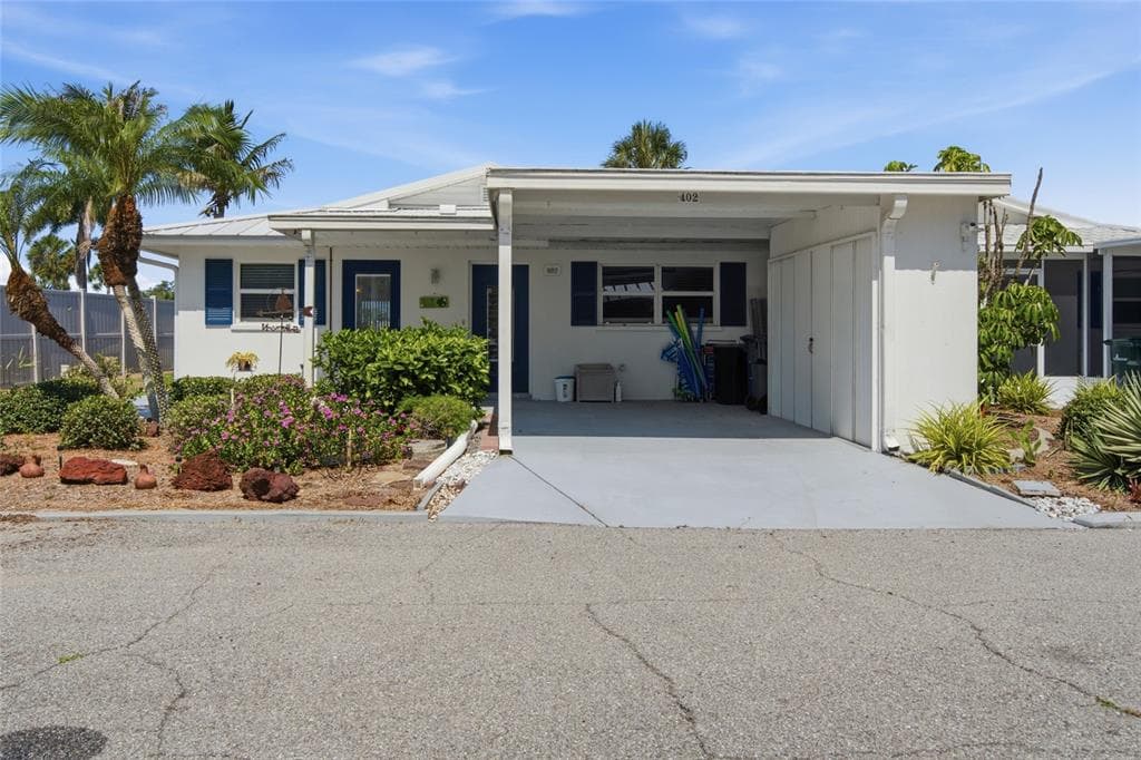 402 KETCH WAY UNIT 402 NOKOMIS, FL 34275