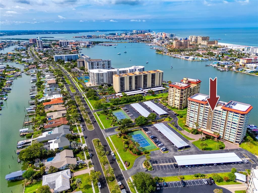 736 ISLAND WAY UNIT 1001 CLEARWATER BEACH, FL 33767
