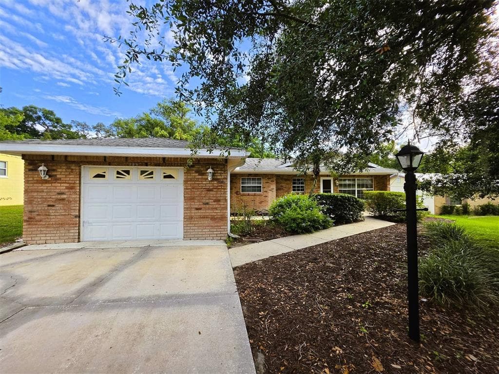 735 OVERHILL ROAD DELAND, FL 32720