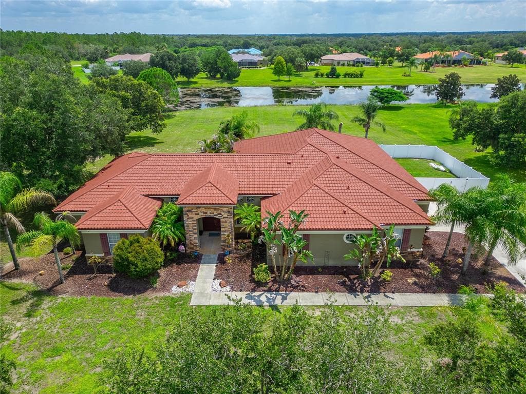 5325 LAKE SIENA DRIVE
