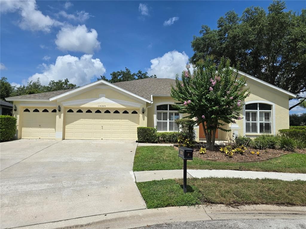 15305 PALOMA PARK LANE LITHIA, FL 33547