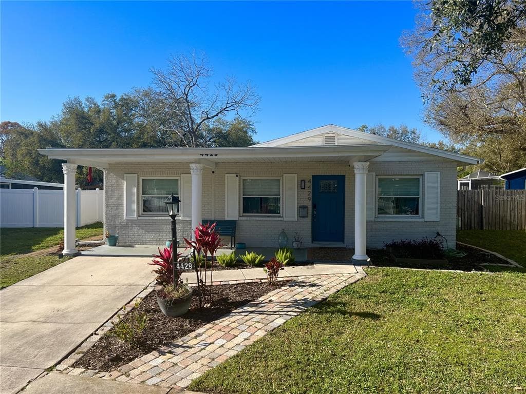 4429 S LANIER DRIVE TAMPA, FL 33616