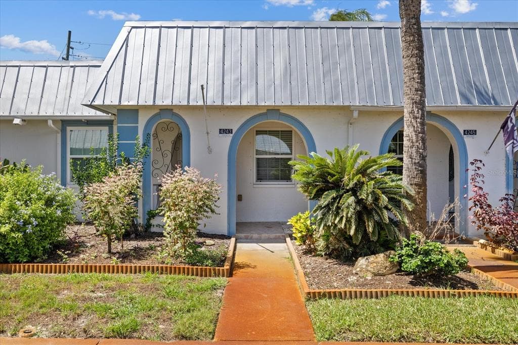 4243 RICHMERE DRIVE UNIT 3B NEW PORT RICHEY, FL 34652