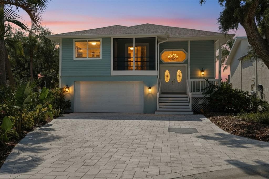 6025 RANDAN COURT