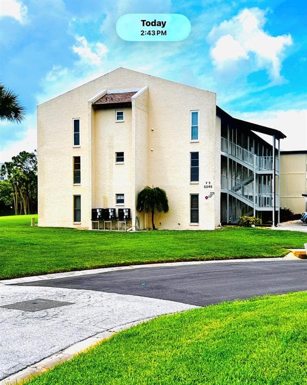 5245 AMULET DRIVE UNIT 102 NEW PORT RICHEY, FL 34652