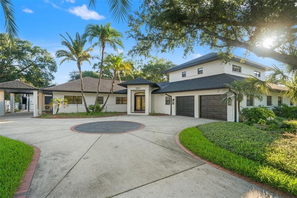 2521 LAKE ELLEN DRIVE TAMPA, FL 33618