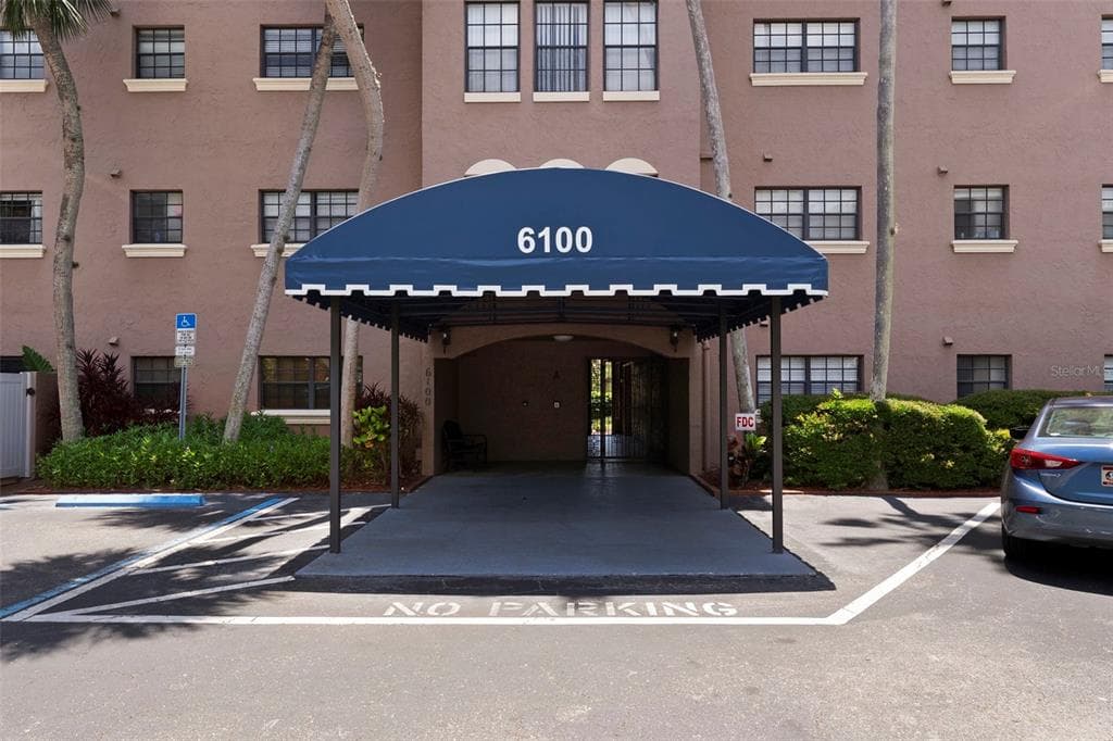 6100 GULFPORT BOULEVARD S UNIT 107