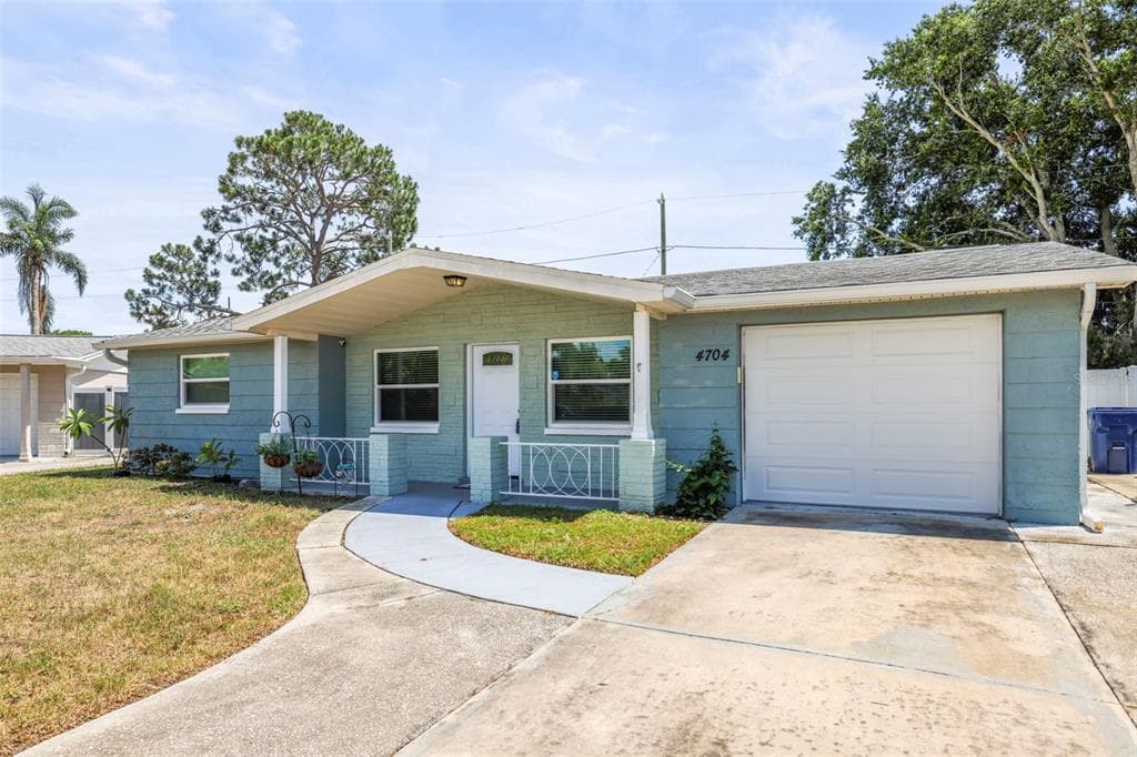 4704 KOALA DRIVE