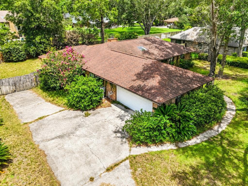 290 GLENEAGLES DRIVE ORANGE PARK, FL 32073