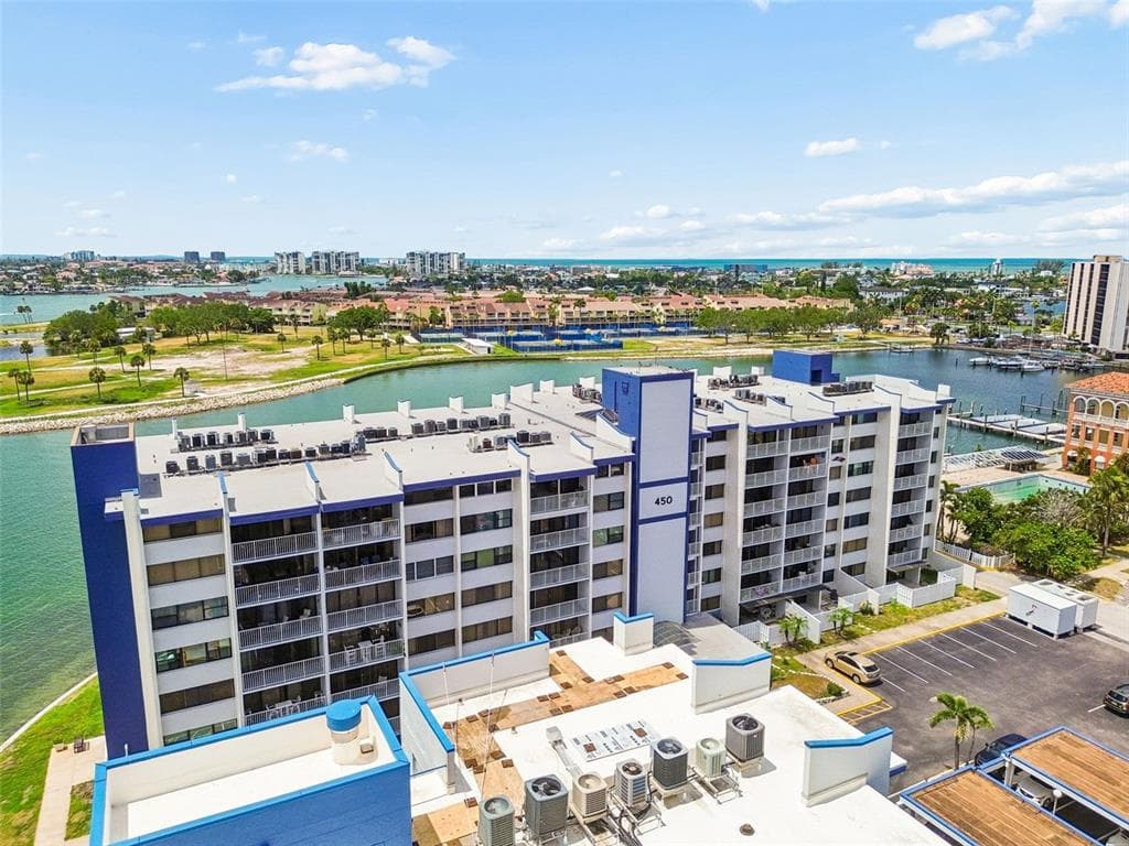 450 TREASURE ISLAND CAUSEWAY UNIT 106