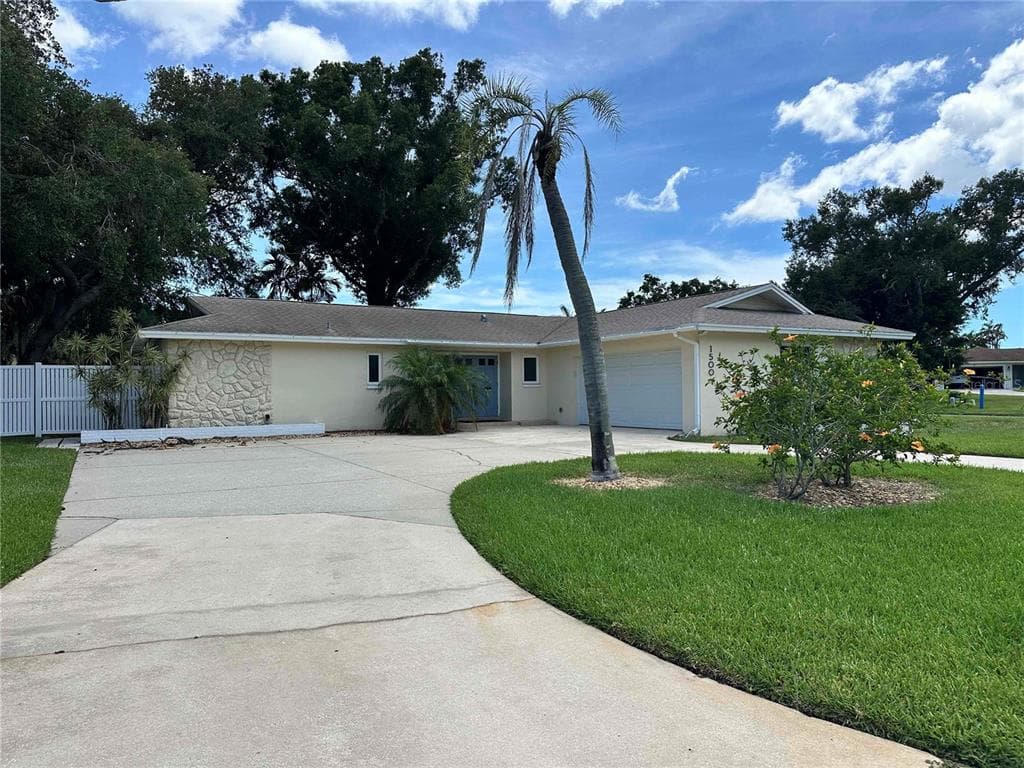 1500 N DAKOTA AVENUE NE ST PETERSBURG, FL 33703
