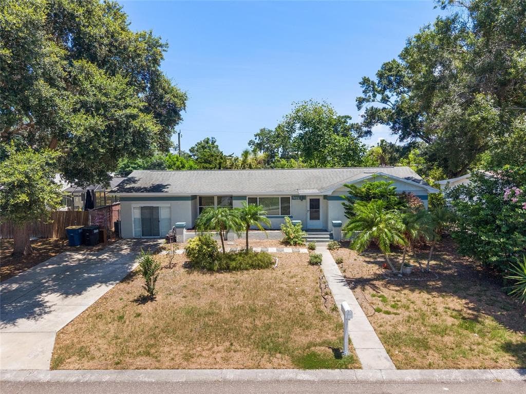 1428 PINEBROOK DRIVE CLEARWATER, FL 33755