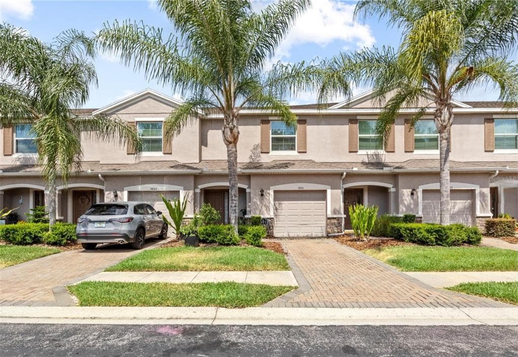 3901 SILVERLAKE WAY WESLEY CHAPEL, FL 33544