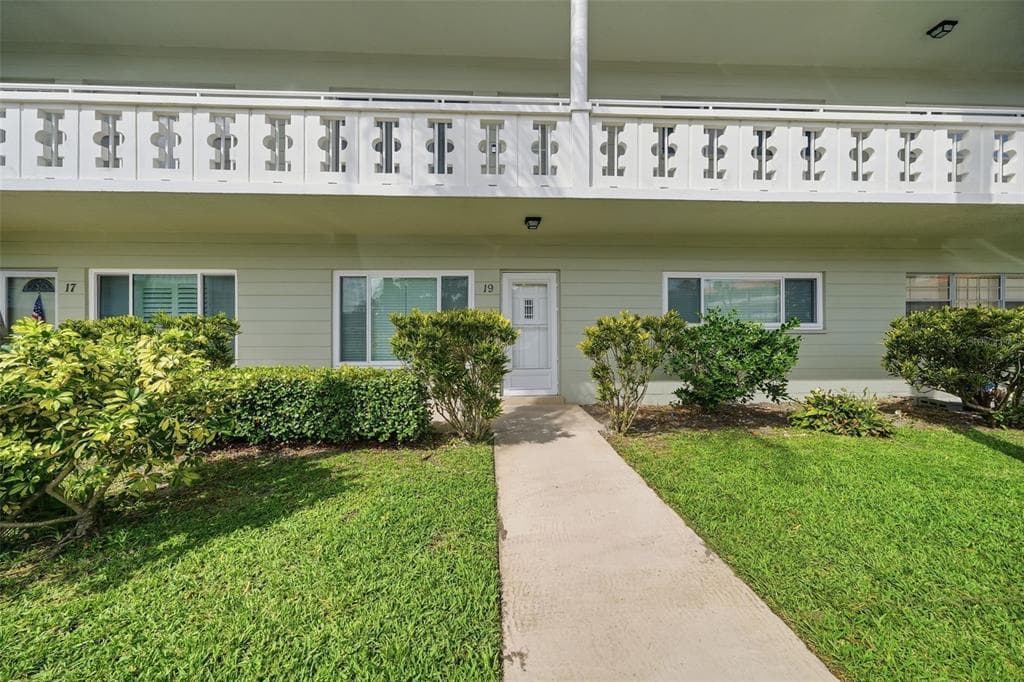 2401 ECUADORIAN WAY UNIT 19 CLEARWATER, FL 33763