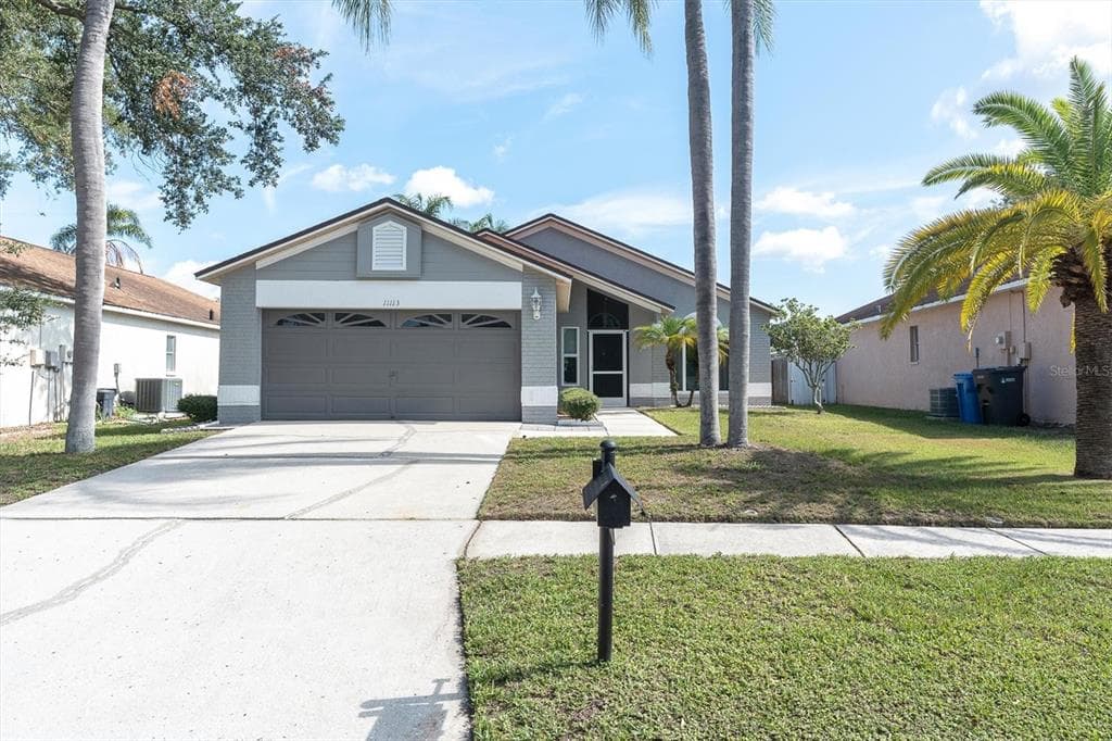 11113 BLOOMINGTON DRIVE TAMPA, FL 33635