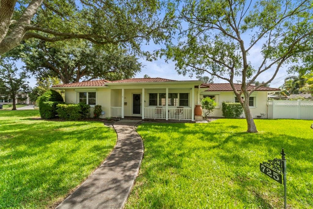 725 61ST STREET N ST PETERSBURG, FL 33710