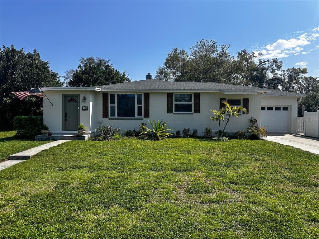 11 N CREST AVENUE CLEARWATER, FL 33755