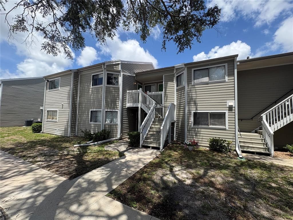 7298 ULMERTON ROAD UNIT 407 LARGO, FL 33771