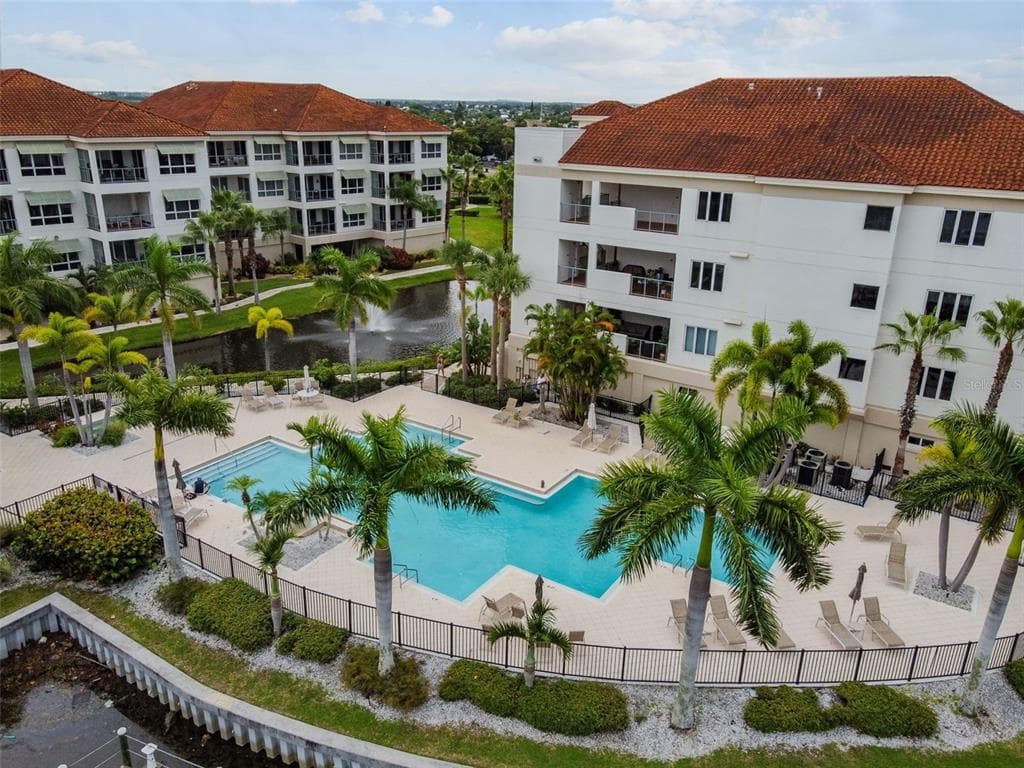 1038 BELLASOL WAY UNIT 403 APOLLO BEACH, FL 33572