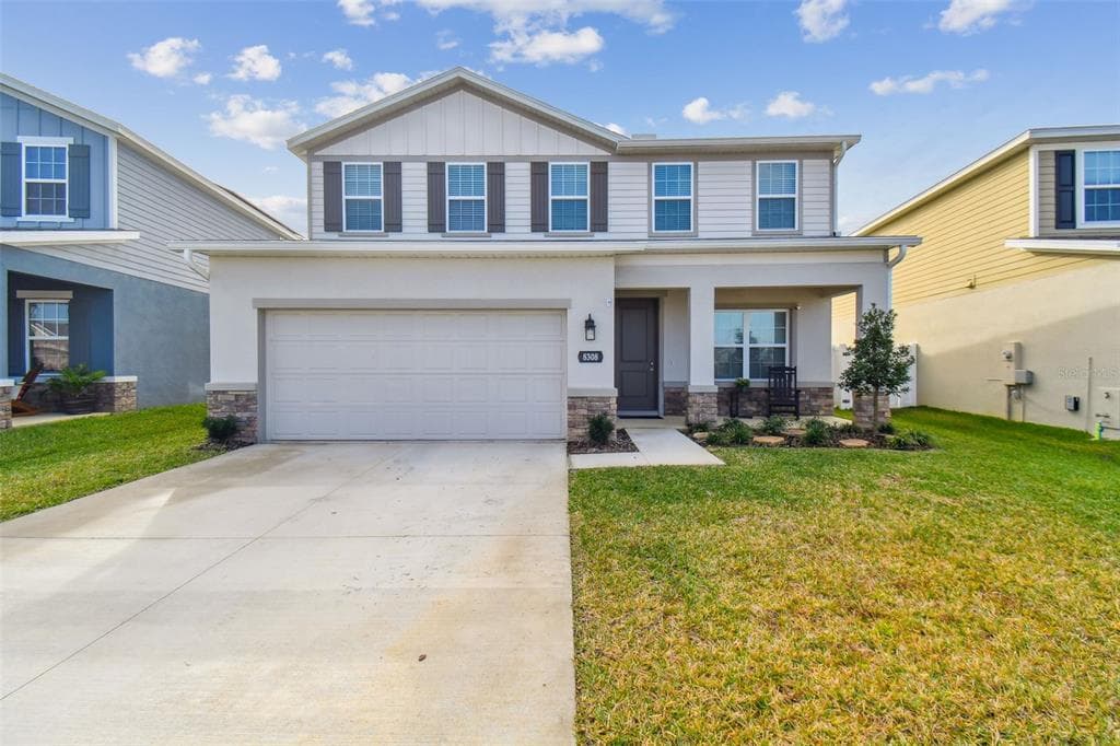 8308 GREENWAY AVENUE WESLEY CHAPEL, FL 33544