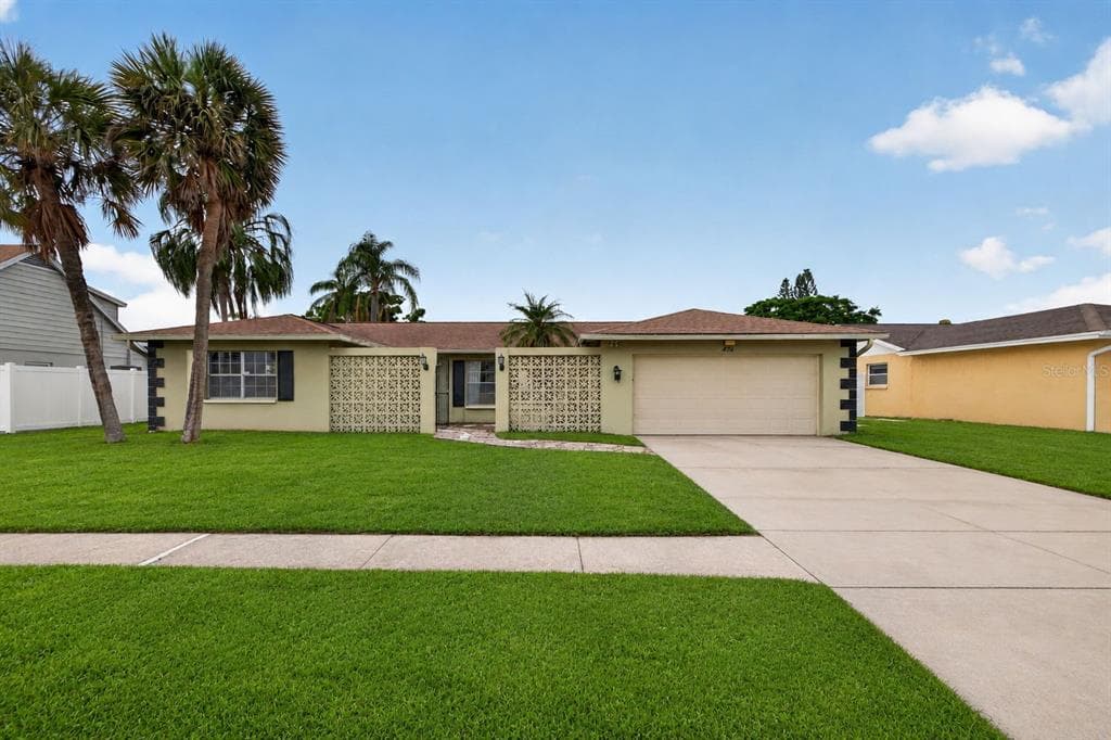 4724 SOAPSTONE DRIVE TAMPA, FL 33615
