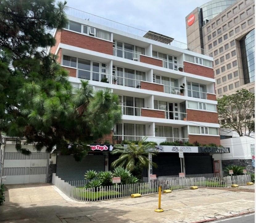 15-25 AVE REFORMA GUATEMALA CITY, OC