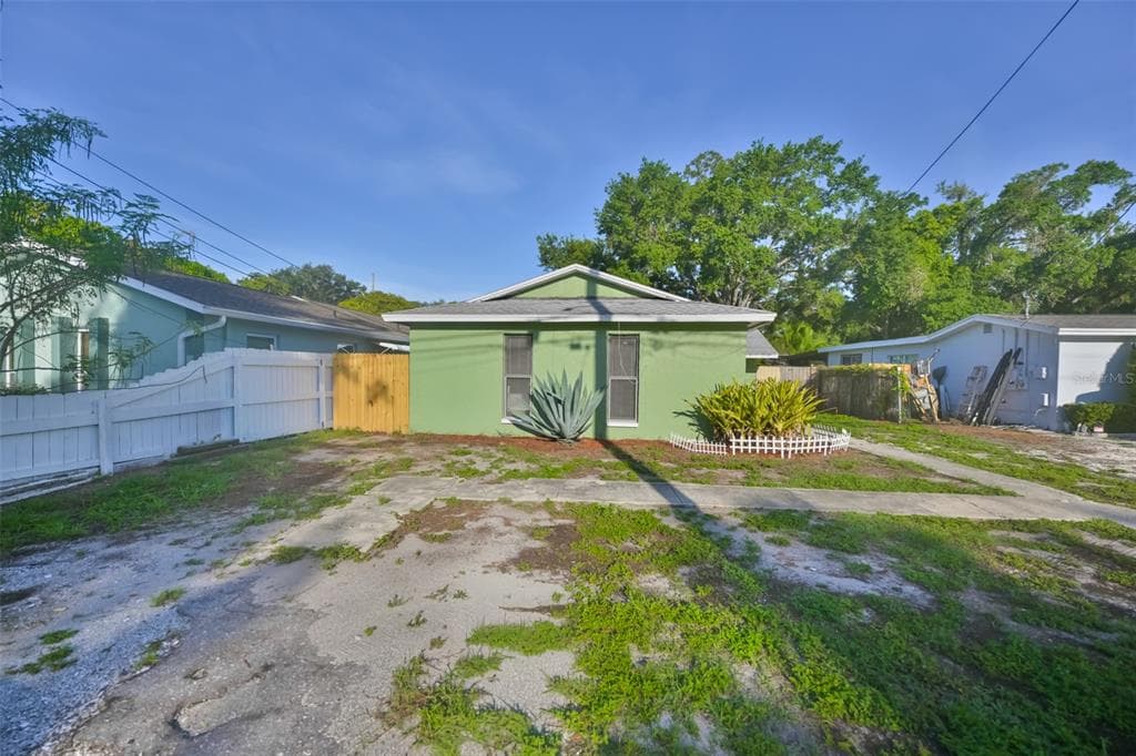 15616 AVALON AVENUE UNIT 1 CLEARWATER, FL 33760
