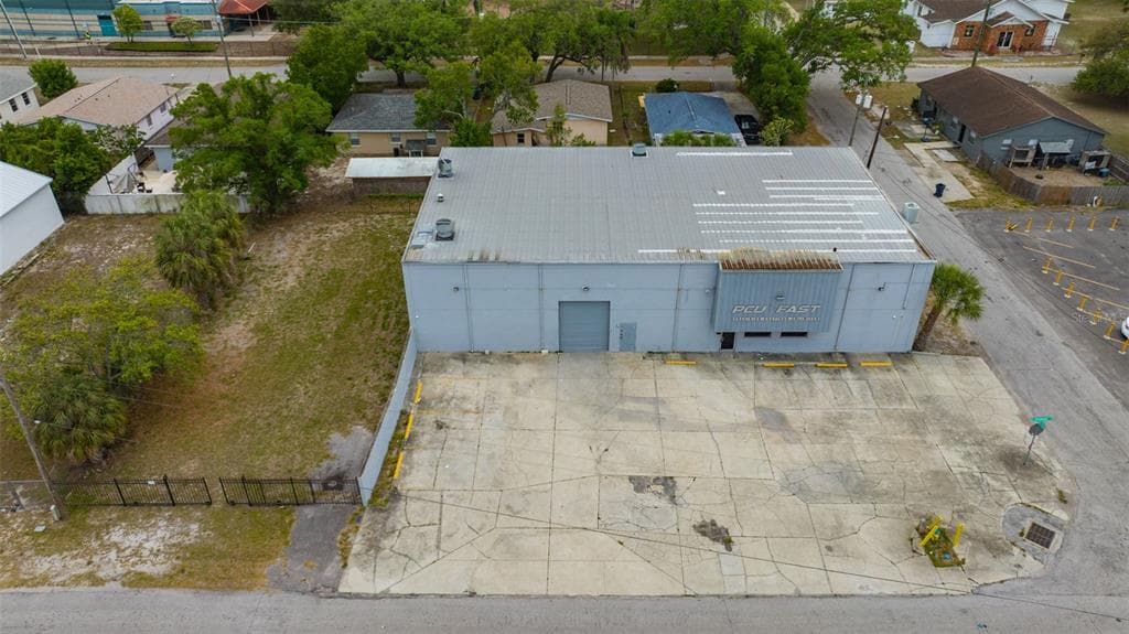 1001 E SKAGWAY AVENUE TAMPA, FL 33604