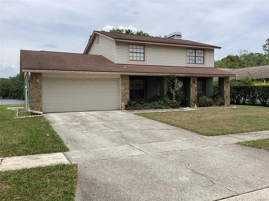4942 PENNSBURY DRIVE