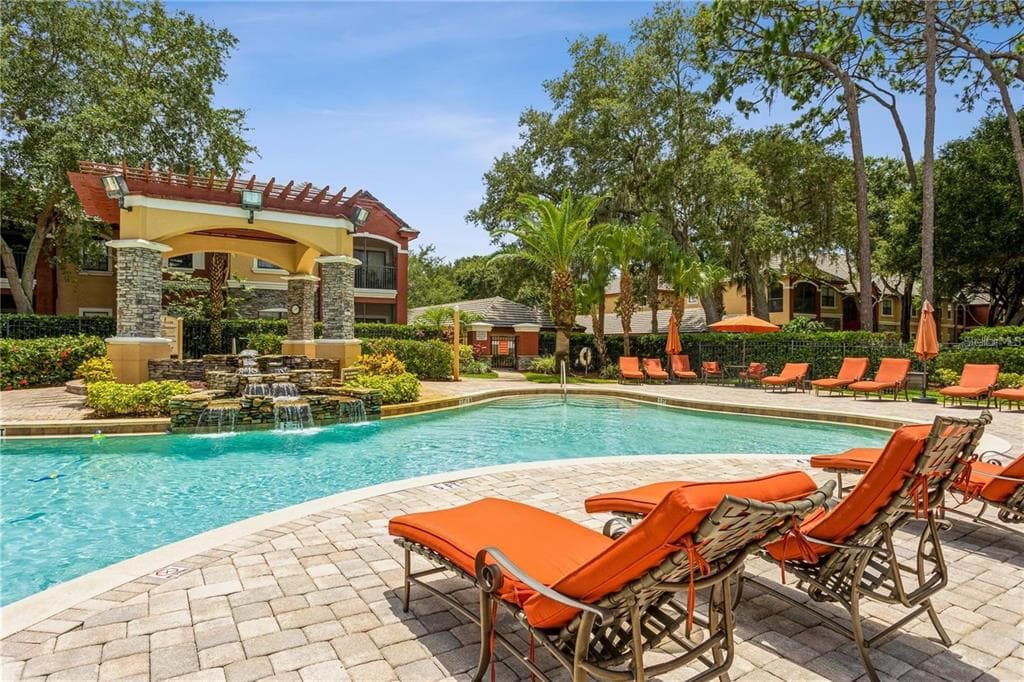 2265 PORTOFINO PLACE UNIT 21-2123 PALM HARBOR, FL 34683