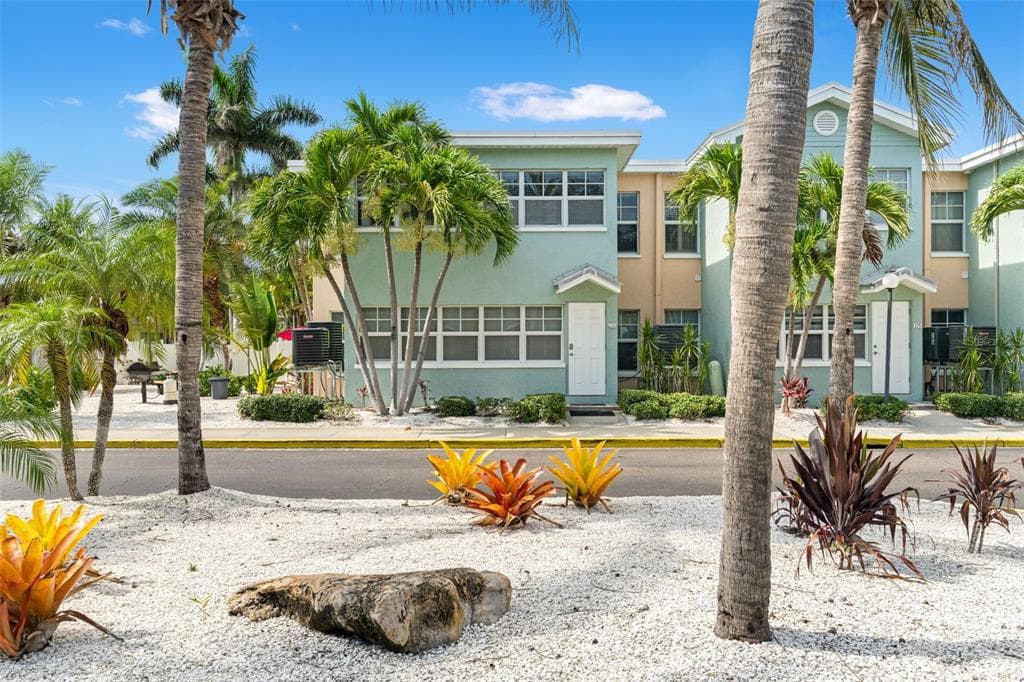 19417 GULF BOULEVARD UNIT C106 INDIAN ROCKS BEACH, FL 33785