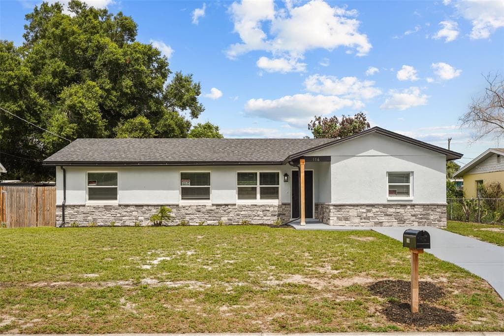 116 HARBOR DRIVE WINTER HAVEN, FL 33881