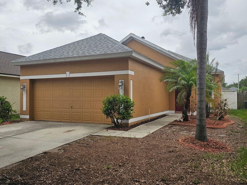 7625 CLOVELLY PARK PLACE APOLLO BEACH, FL 33572