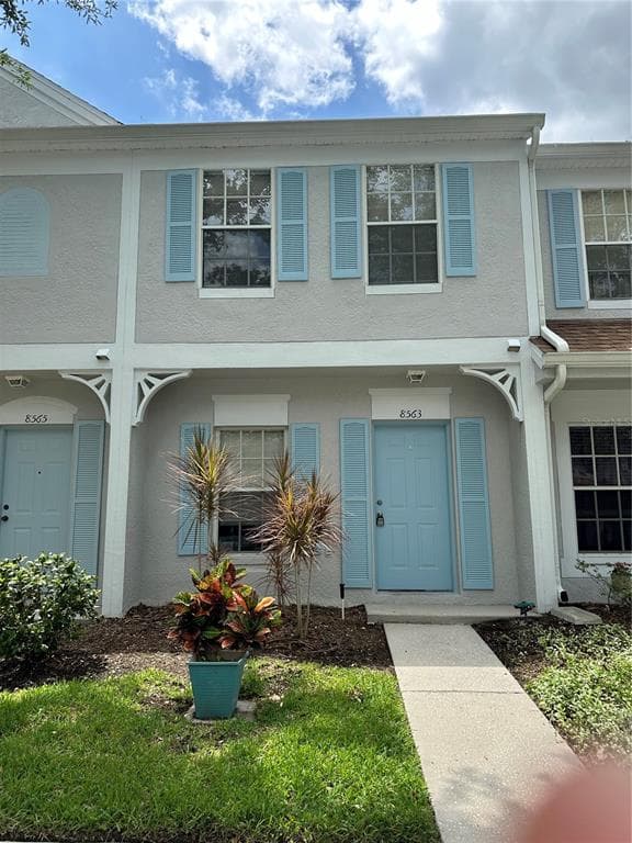 8563 HUNTERS KEY CIRCLE TAMPA, FL 33647