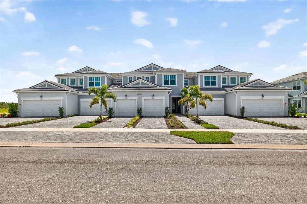 17420 MOONFLOWER DRIVE UNIT 101 VENICE, FL 34293