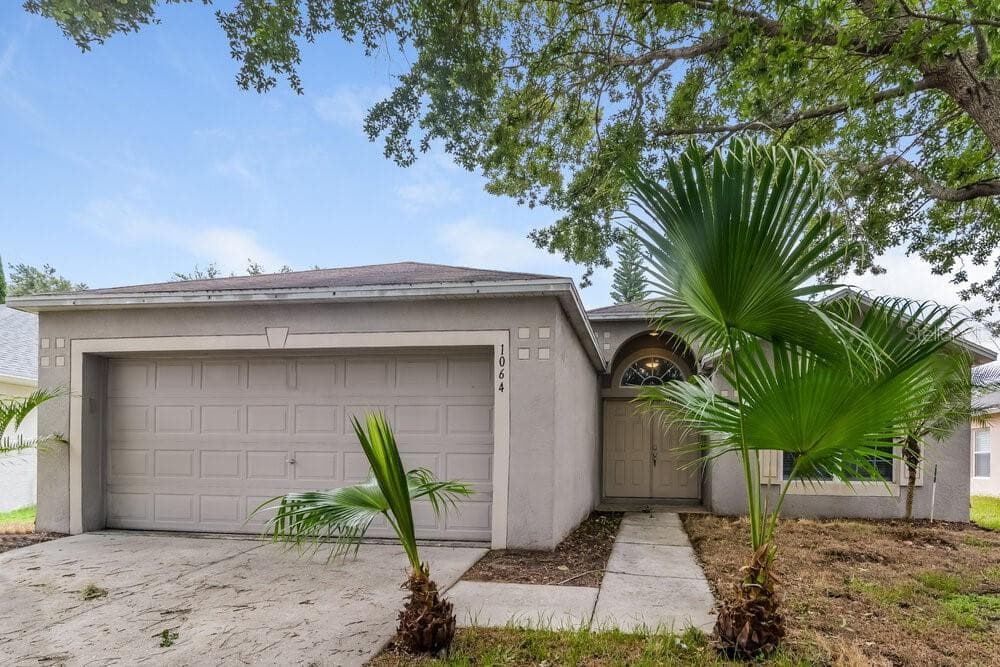 1064 REMINGTON AVENUE EUSTIS, FL 32726