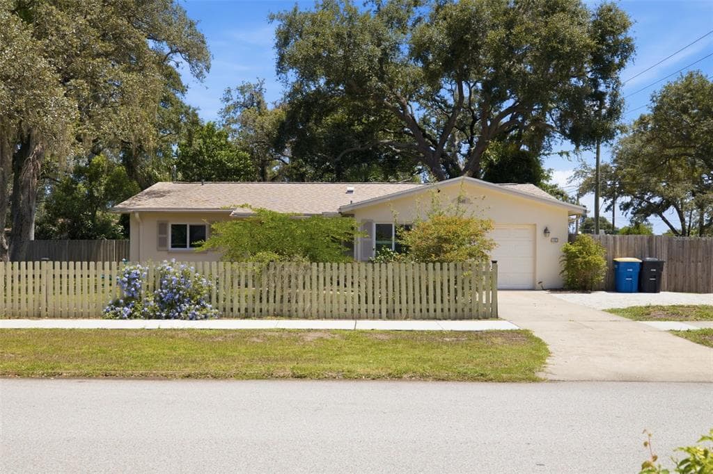 1282 PALM STREET