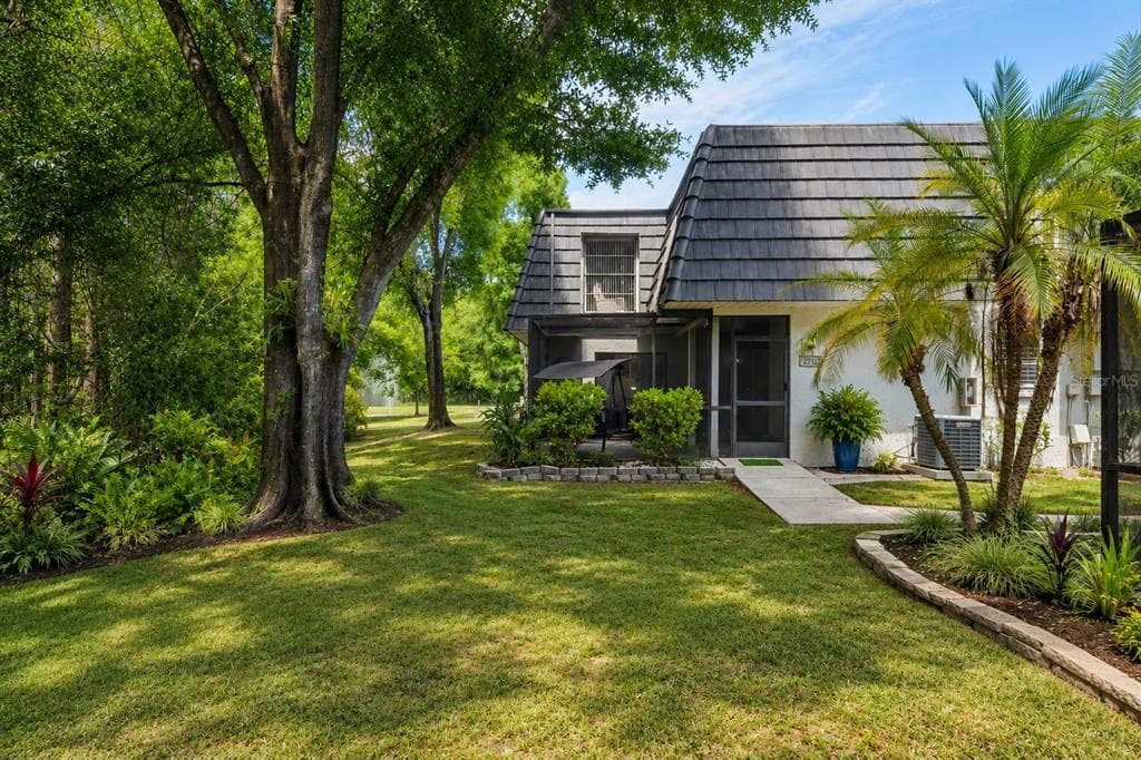 12742 WOOD TRAIL BLVD BOULEVARD TAMPA, FL 33625
