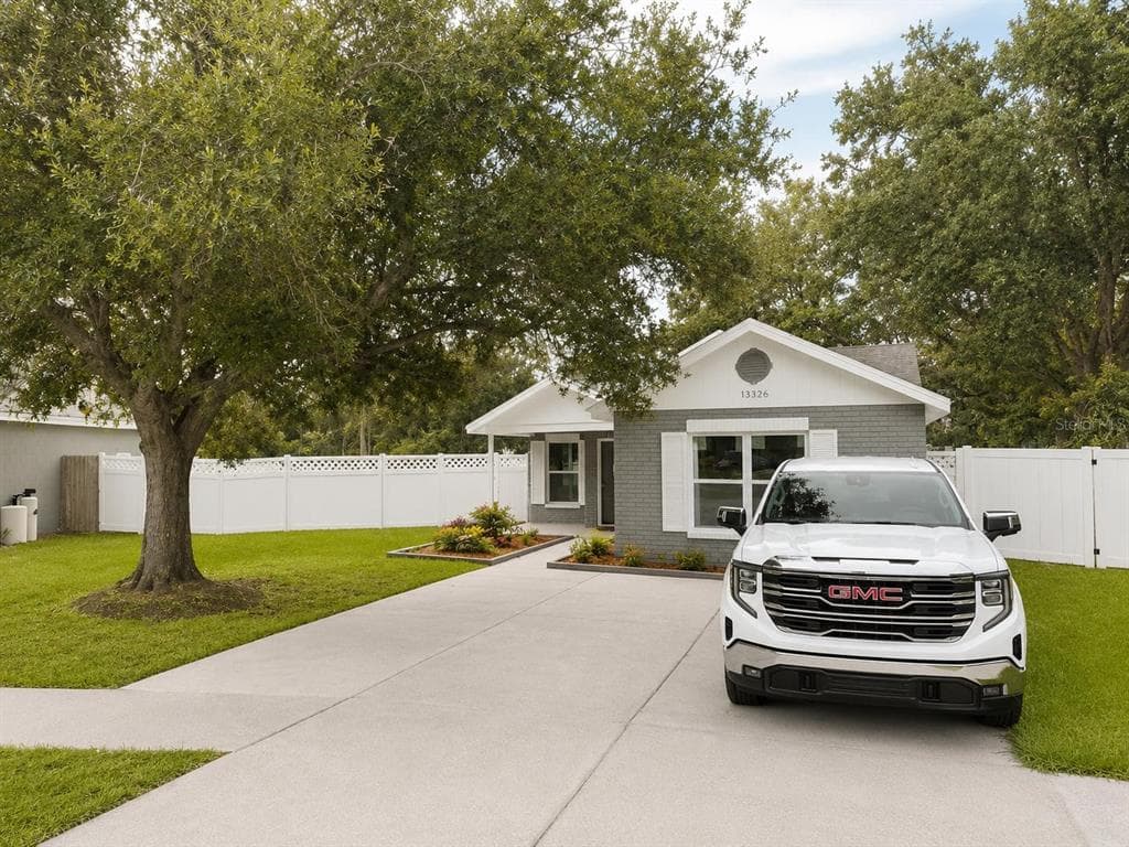 13326 LARAWAY DRIVE RIVERVIEW, FL 33579