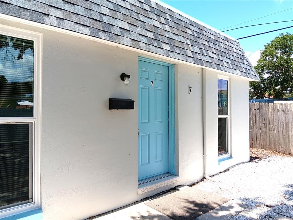 885 BELTREES STREET UNIT 7 DUNEDIN, FL 34698