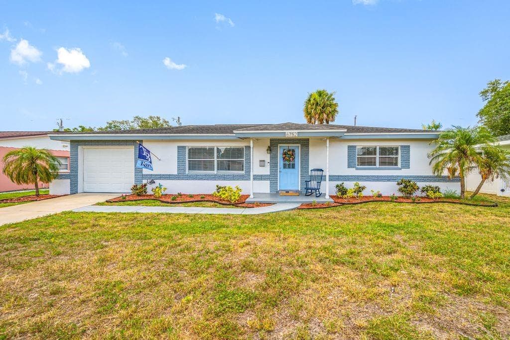 6752 31ST TERRACE N ST PETERSBURG, FL 33710