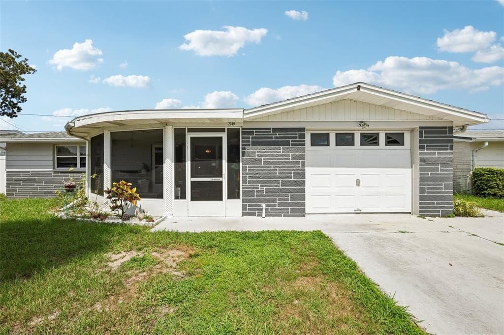 2049 MAUREEN DRIVE HOLIDAY, FL 34690