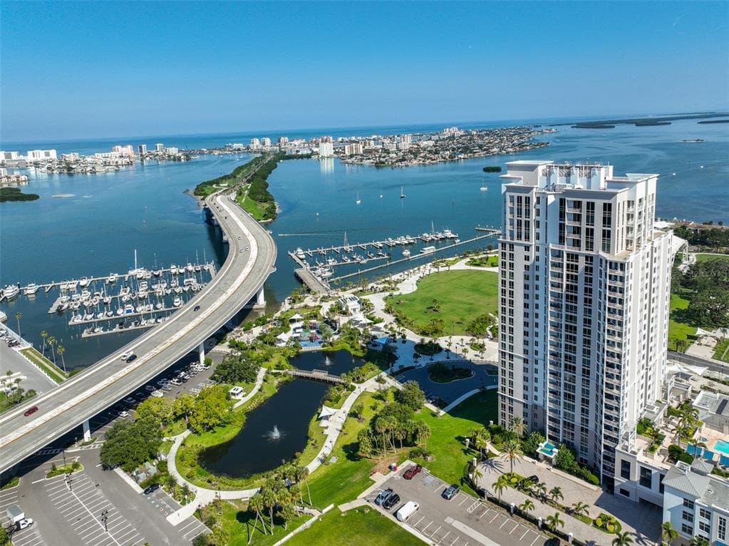 331 CLEVELAND STREET UNIT 702 CLEARWATER, FL 33755