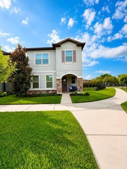 5703 VILLAGE CENTER DRIVE LITHIA, FL 33547