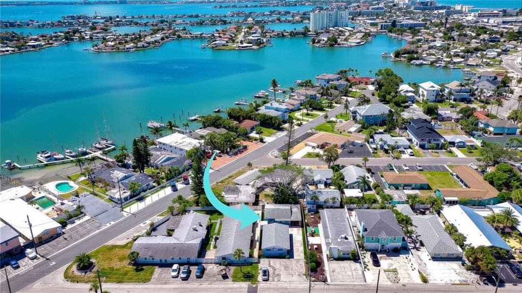 190 73RD AVENUE UNIT C ST PETE BEACH, FL 33706
