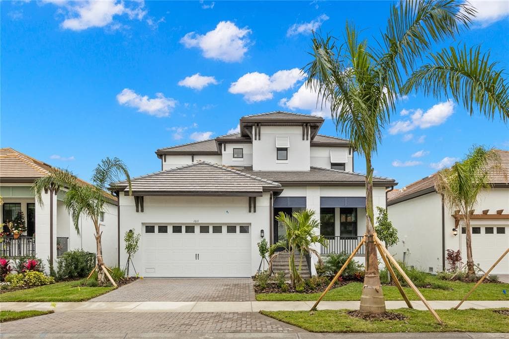 1011 SEAGRAPE DRIVE