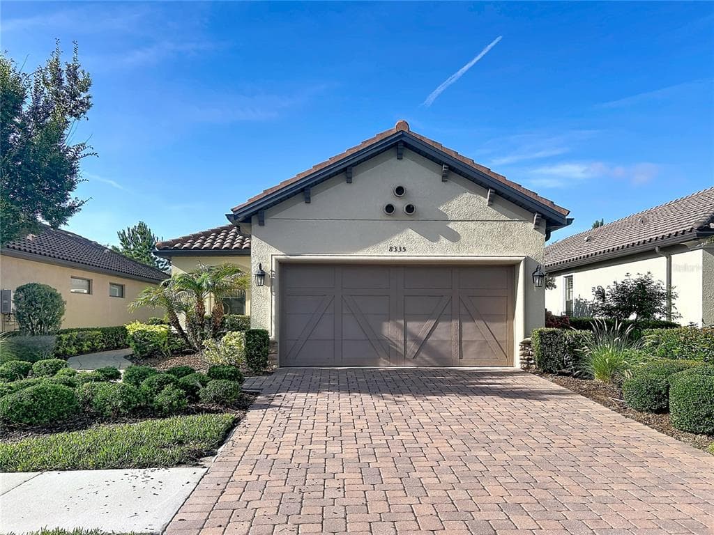 8335 ALBERATA VISTA DRIVE
