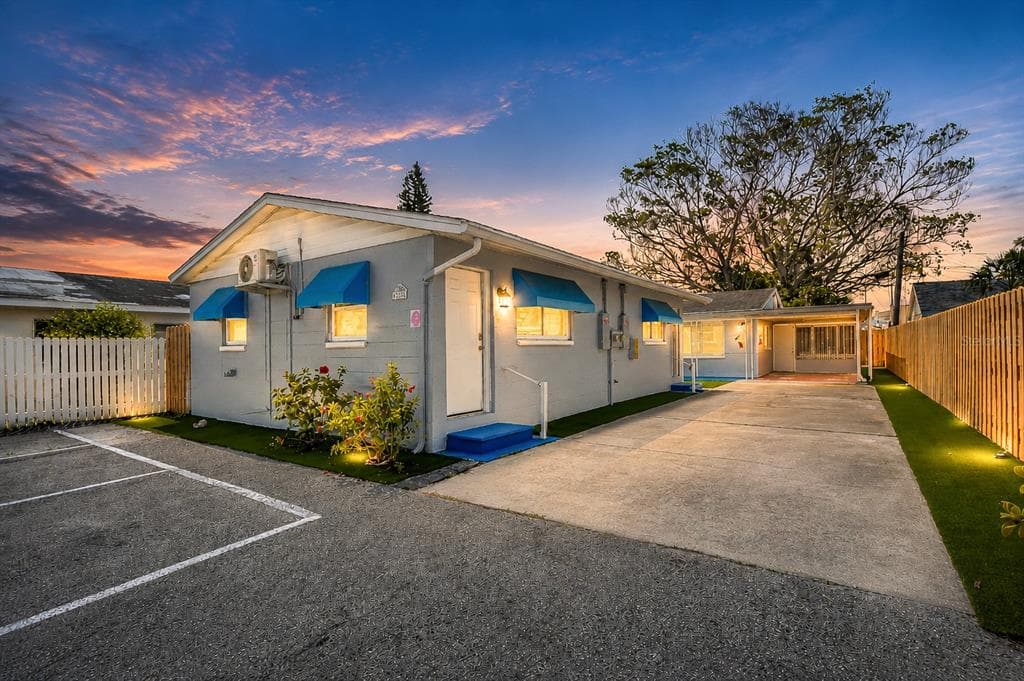 190 73RD AVENUE UNIT A ST PETE BEACH, FL 33706