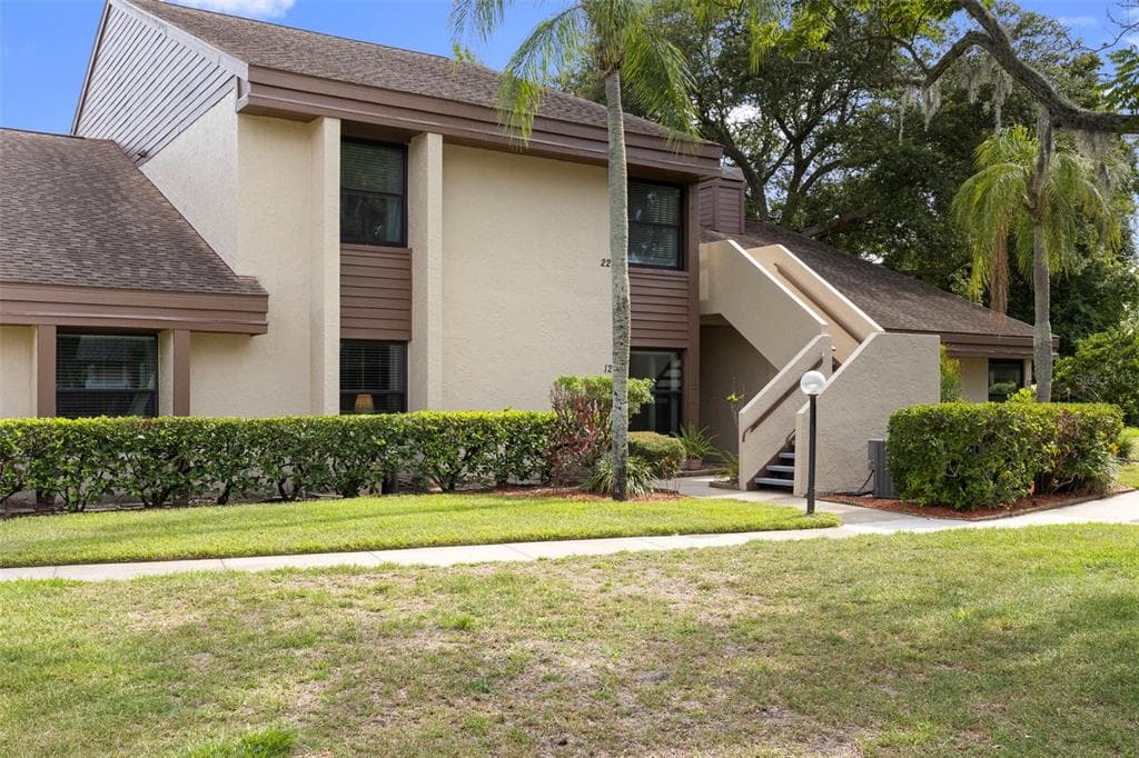 2844 COUNTRYBROOK DRIVE UNIT 12 PALM HARBOR, FL 34684